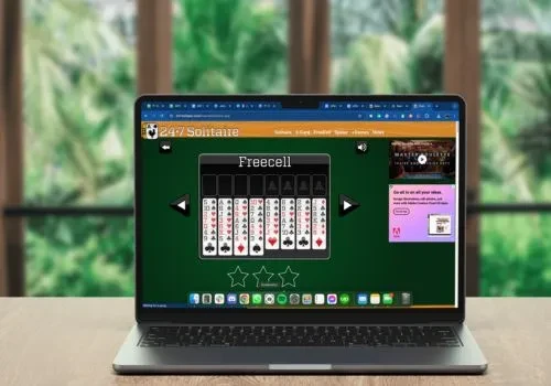 play freecell solitaire online